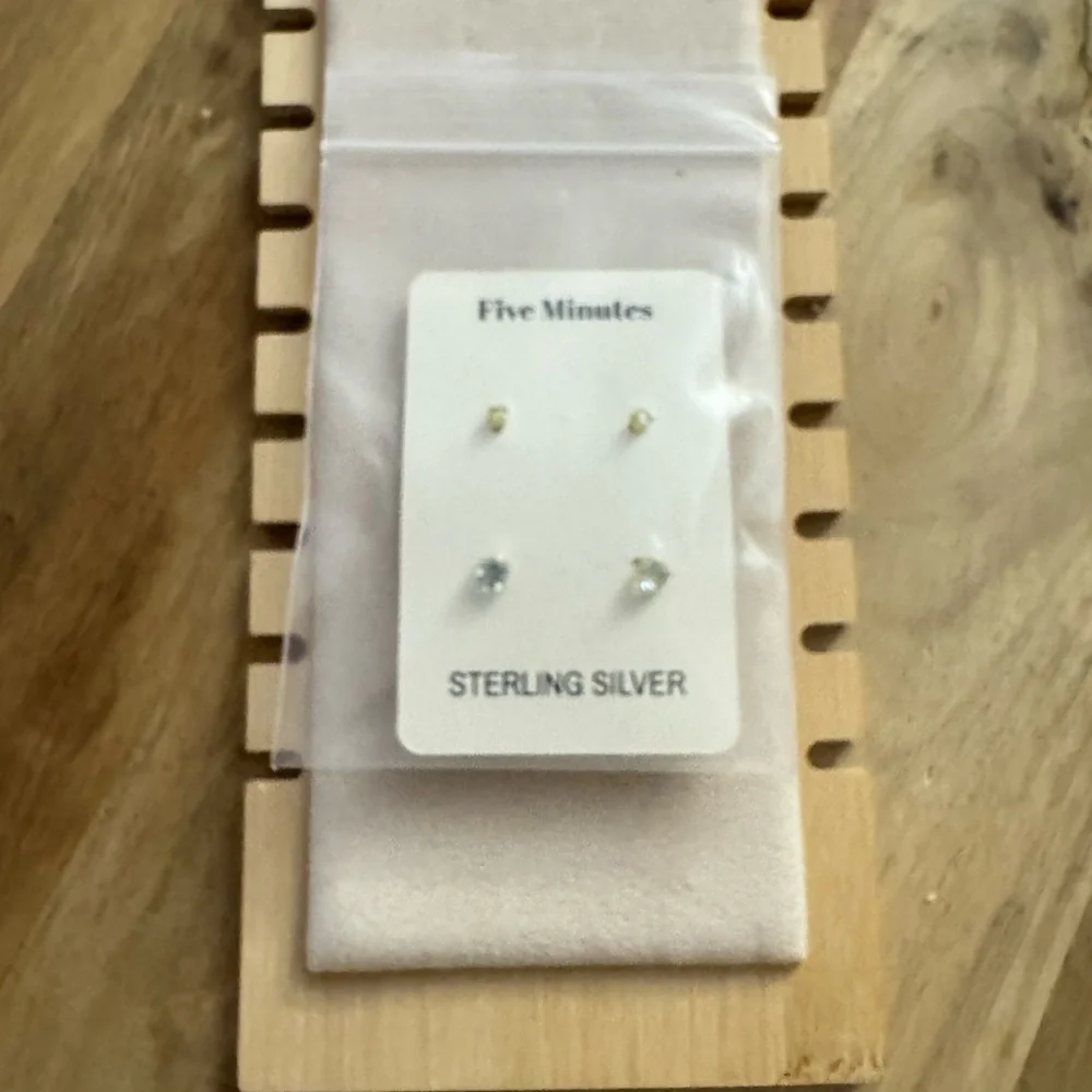 DENKAYS EARRINGS 4